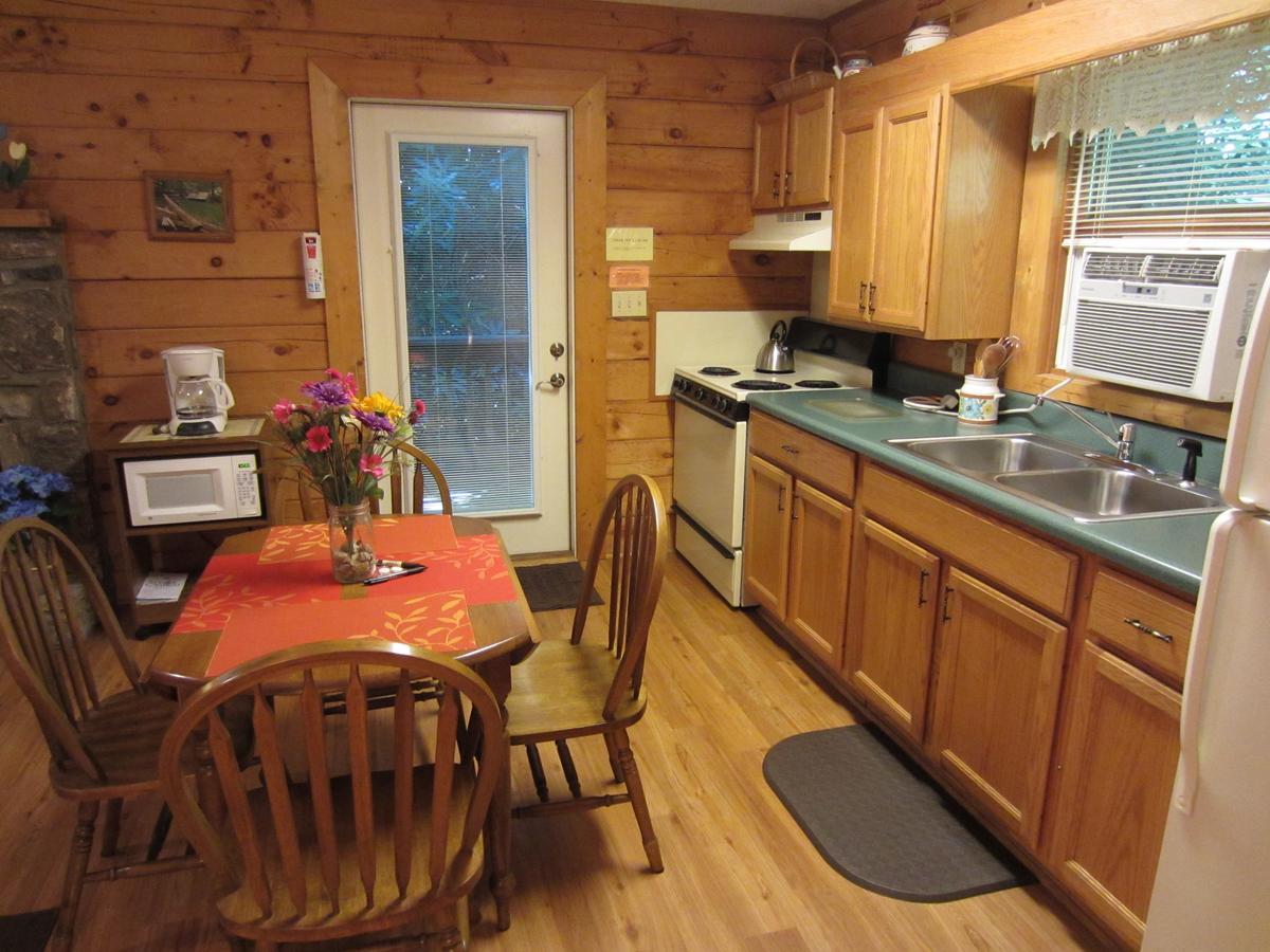 Misty Creek Log Cabins Maggie Valley Extérieur photo