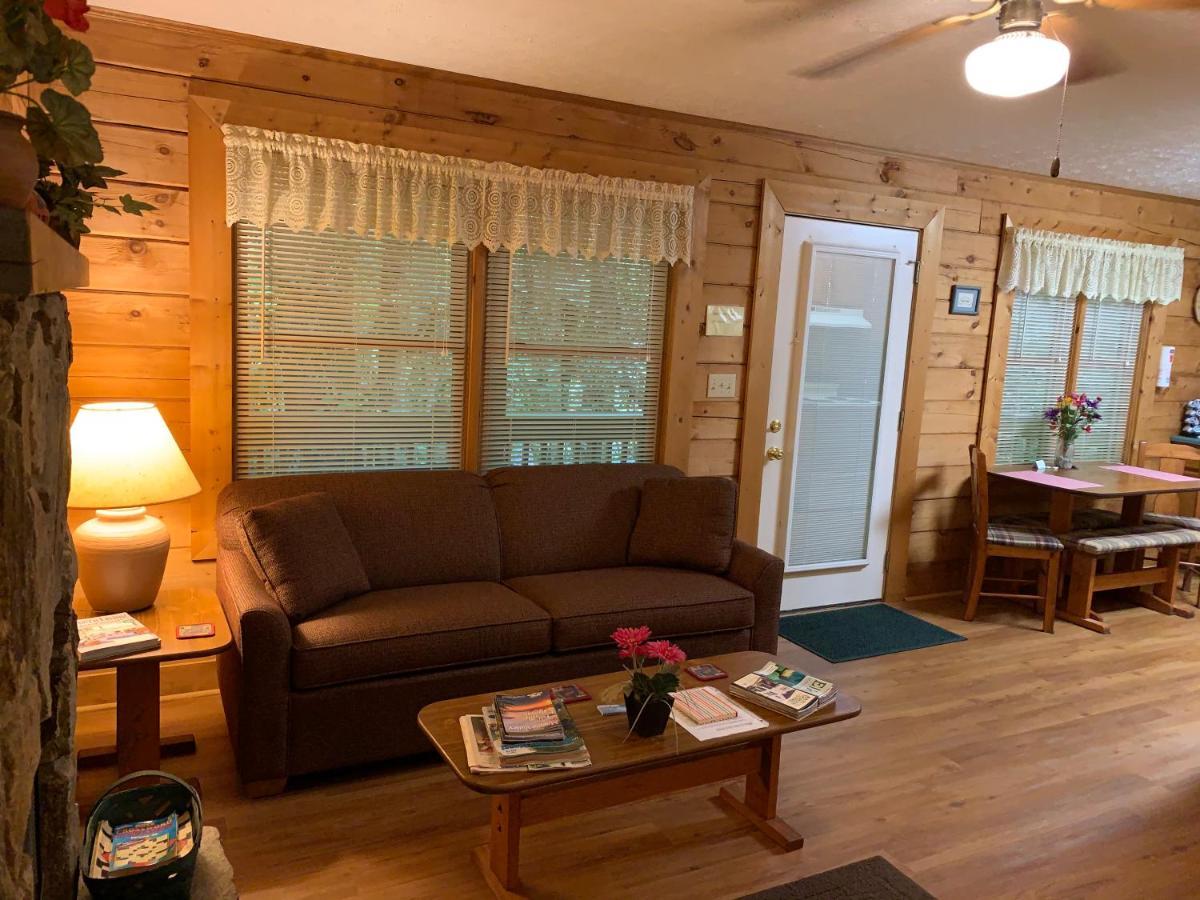 Misty Creek Log Cabins Maggie Valley Extérieur photo